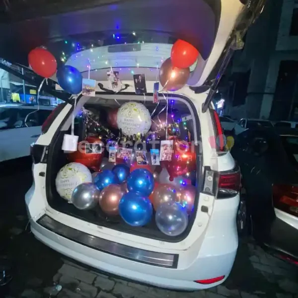 Car Boot Anniversary Surprise – Romantic Trunk Décor